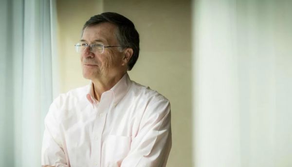 对话深度学习奠基人特伦斯:AI的进化动力与终极限制