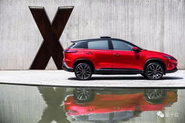 特斯拉前员工承认备份AutoPilot代码，但入职小鹏汽车前已删除