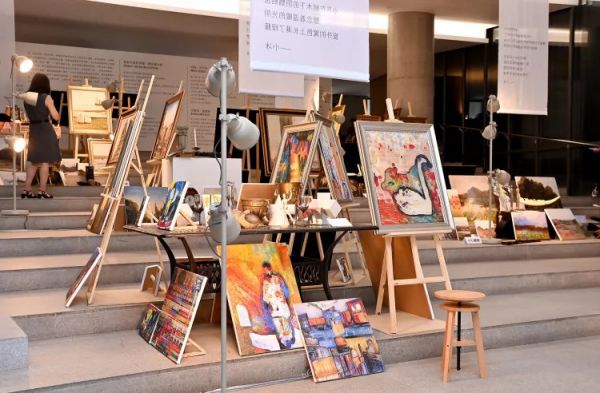 当微软小冰成为毕加索