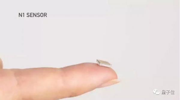 马斯克发布脑机接口系统,可用iPhone操控,网友:这就是黑客帝国