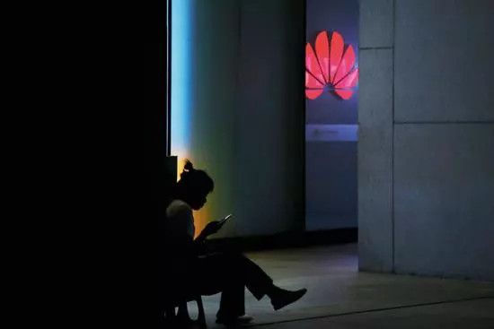 天时、地利、人和:“鸿蒙”这张牌,华为打得恰到好处