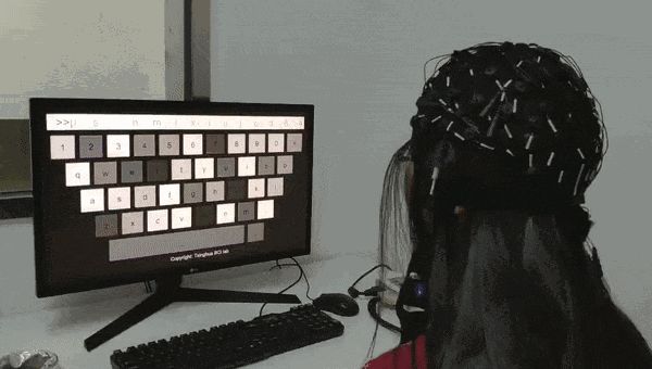 意念实时转语音:Facebook的非植入式脑机接口,解码准确率达到76%