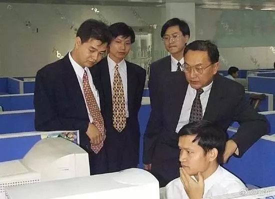 金山办公三十年,临门一脚科创板