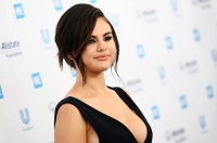 年入过亿，为什么网红还觉得生不如死？