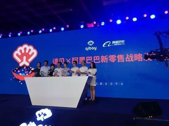 喜茶推出“取茶柜”;能摸遍万物的“机械手套”;森马投资母婴新零售平台|一周消费新闻Vol.49