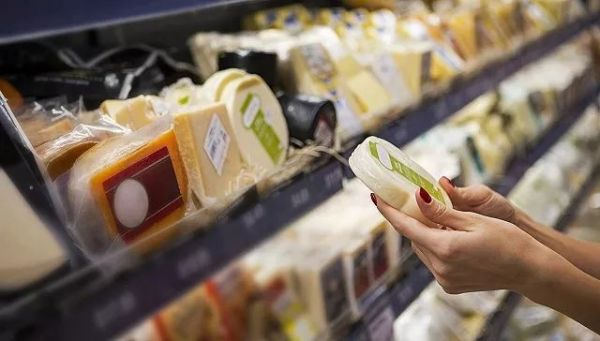 喜茶推出“取茶柜”;能摸遍万物的“机械手套”;森马投资母婴新零售平台|一周消费新闻Vol.49