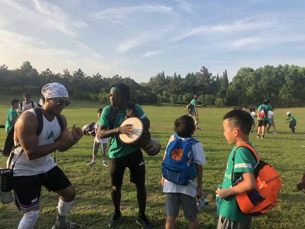 夏令营,和四个不同的夏天 | 深氪lite