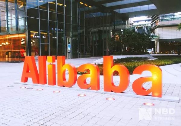 靠“哪吒”刚成暑期档大赢家,阿里创投为何亏9亿也要减持光线传媒?