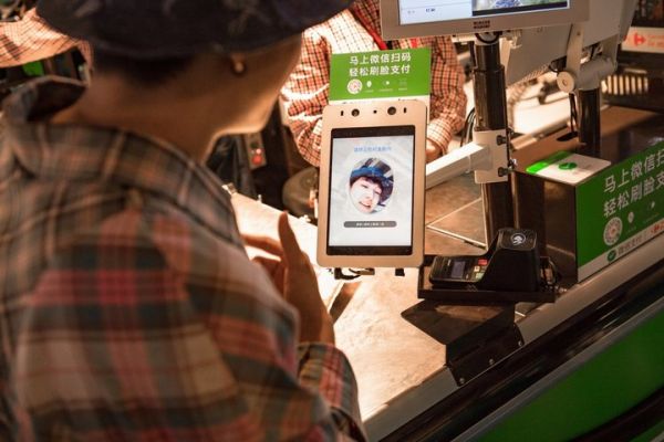 亚马逊要推出「刷手支付」,比刷脸还快