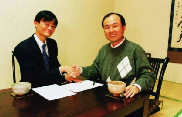 即将“退休”的马云,依然是阿里航母背后真正的掌舵人