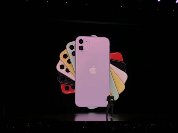 焦点分析 | 12 年来 iPhone 首次不涨价,苹果赢了芯片,输了 5G