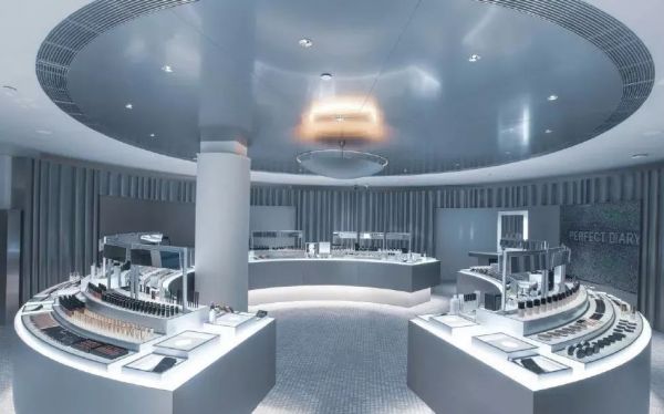 麦当劳买下一家科技公司;英国按需上门美容服务平台新获融资,联合利华有份;优衣库用App测量消费者尺寸|一周消费新闻Vol.52