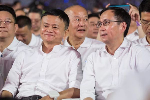 接班马云的为何是张勇?