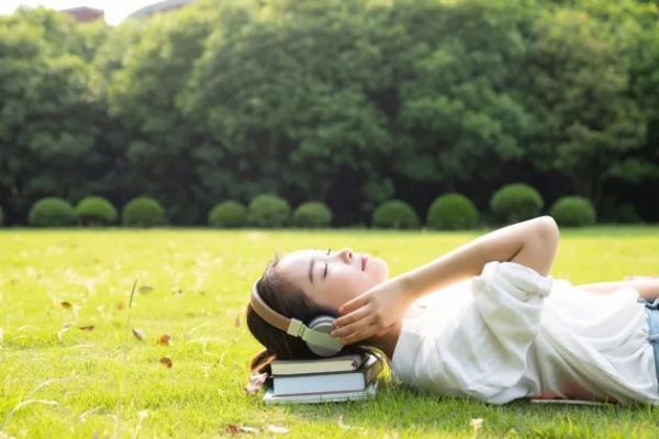 一首歌拉动腾讯音乐股价两日连涨，失去周杰伦的网易云还有机会吗？