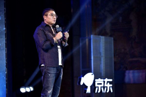 互联网大厂的「关键先生」