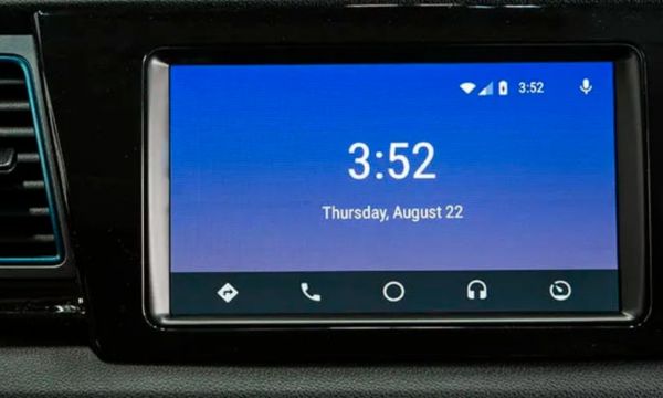 正面PK：Android Auto VS Apple CarPlay