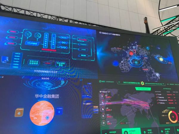 这届年轻人，对泄露隐私这件事已经佛了