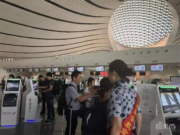 亲测大兴机场八大黑科技，一张脸刷到底
