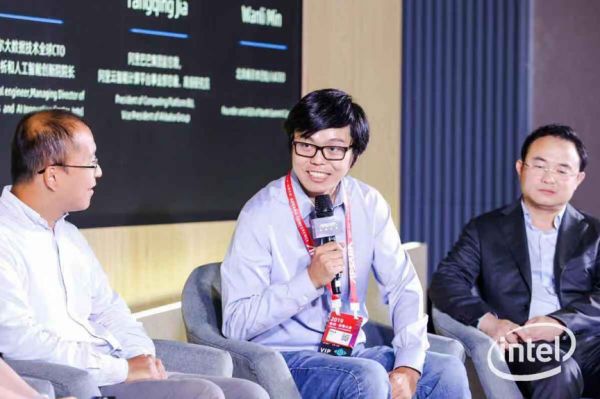 少数派的未来猜想 | “上云”不是终点，释放数据价值才是数字经济时代的“加油站”