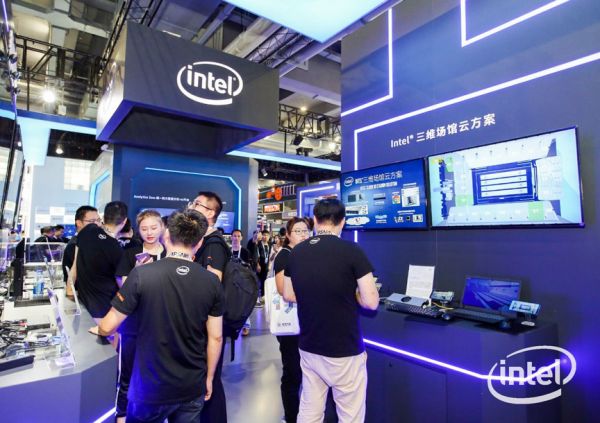 少数派的未来猜想 | “上云”不是终点，释放数据价值才是数字经济时代的“加油站”