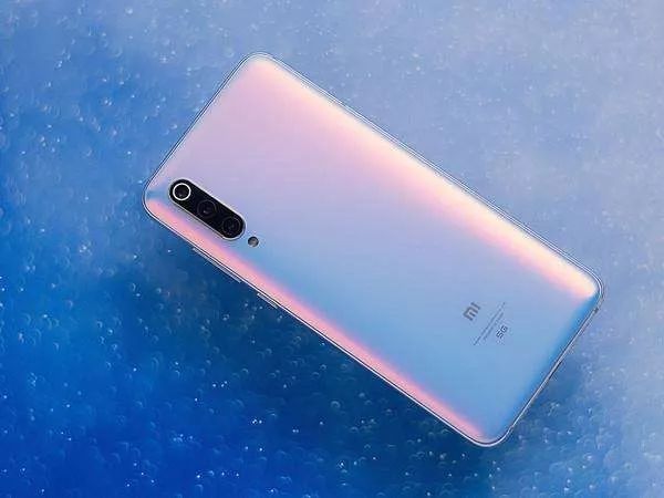 00后爱上苹果？