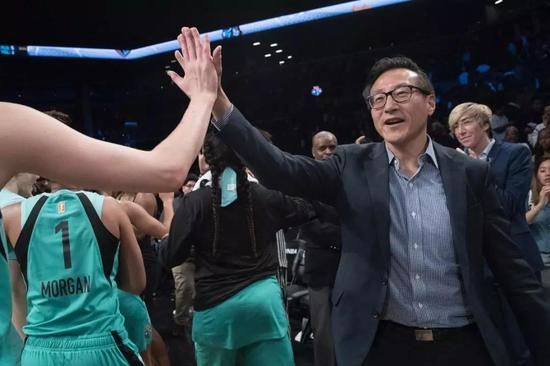 阿里巴巴集团执行副主席蔡崇信