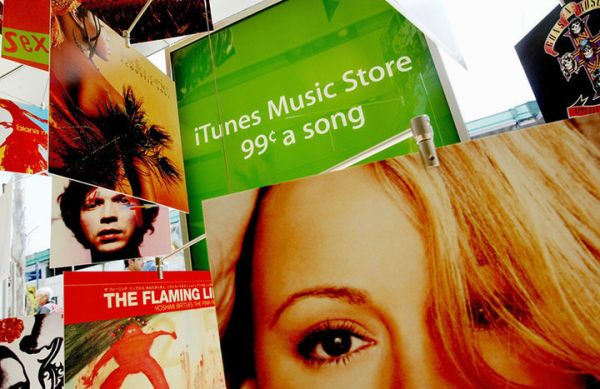 苹果要推 Apple Music 和 Apple TV+ 打包组合?唱片公司很担心