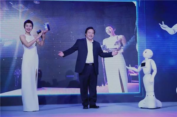 孙正义领投三轮,眼看纽交所上市却临门被赶下台,这家中国机器人公司怎么了?