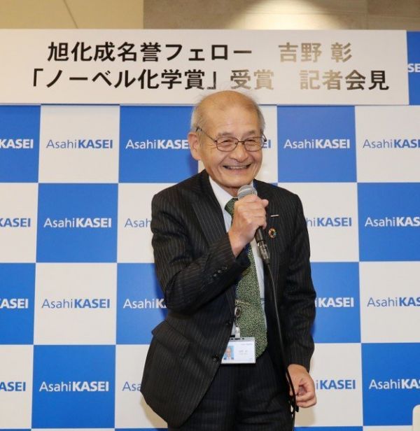 从危险品到为智能手机续命,这个最伟大的发明终于拿到了诺贝尔奖