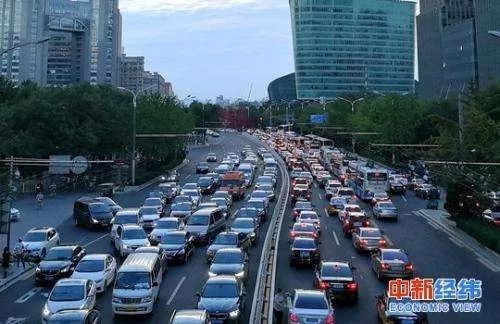 多地鼓励共享停车:有人躺赚千元,有车位又变回私家专用