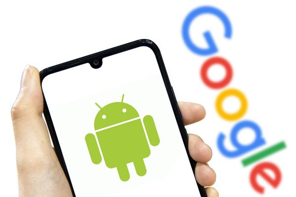 知料 | Android之父安迪·鲁宾:私德有亏的天才又做了一部新手机