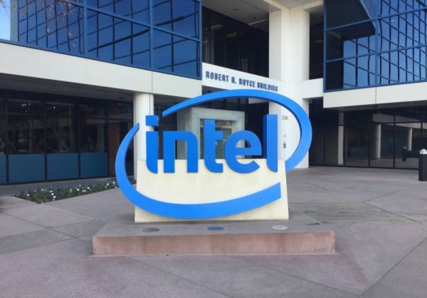 一夜暴富几率堪比中六合彩,失业半年即出局,这才是真实的硅谷