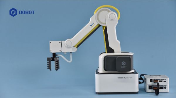 瞄准K12 AI教育市场,「越疆科技」发布“AI+”桌面级智能机械臂 | 新科技创业2019