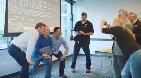 焦点分析 | 亚马逊关停最后一个甲骨文数据库:是作秀,更是示威