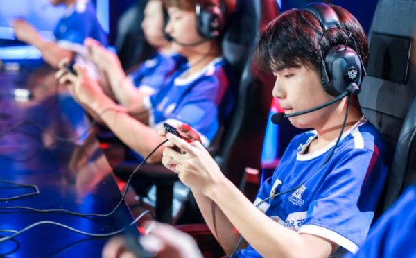 英雄十年,联盟“挽歌”