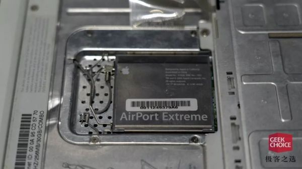 苹果 15 年前一万块的笔记本,竟然比 MacBook 还“良心”?