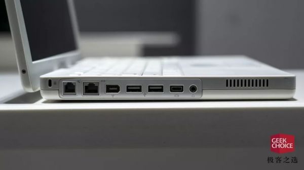 苹果 15 年前一万块的笔记本,竟然比 MacBook 还“良心”?