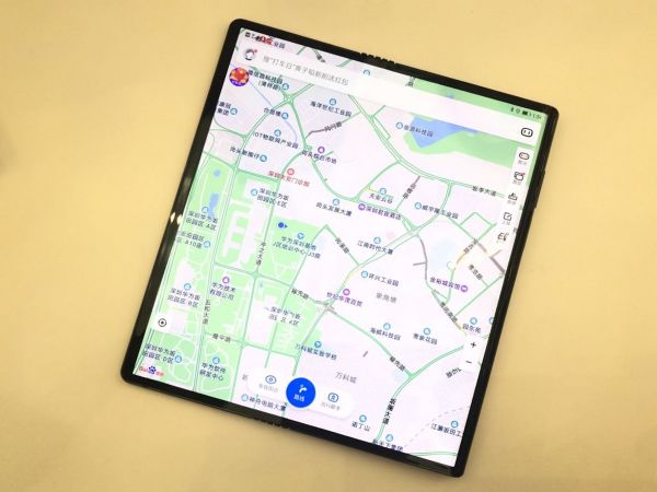 现场直击 | 华为正式发布首款折叠手机Mate X，售价16999元