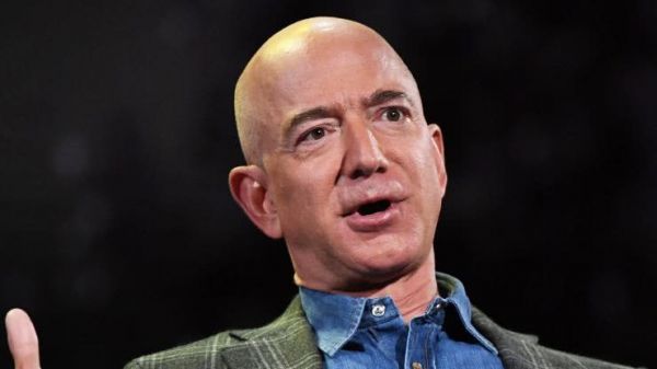 亚马逊盘后股价暴跌8.1% ，贝索斯失去“世界首富”头衔，
