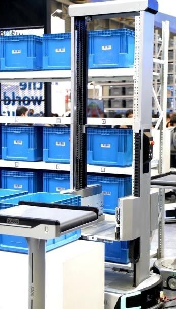 极智嘉携新品亮相2019亚洲物流展:推出柔性无人仓解决方案和小型搬运机器人