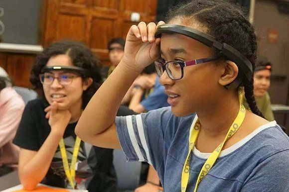 能监测专注度的脑机接口头环进校园了,作为家长你会同意吗?