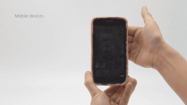 给你的手机挠痒痒:巴黎电信为电子设备穿上“皮肤”,爱抚捏脸都能回应