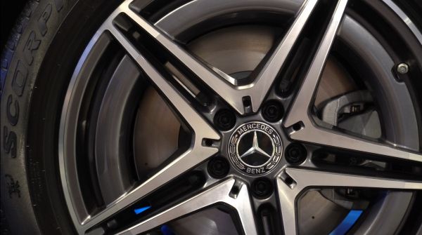 科氪丨全新梅赛德斯-奔驰EQC纯电SUV上手体验