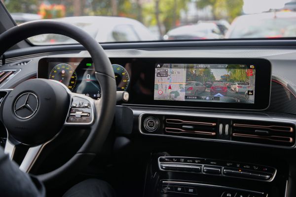 科氪丨全新梅赛德斯-奔驰EQC纯电SUV上手体验