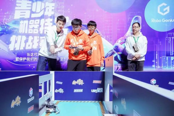 谁在贩卖人脸识别的焦虑?