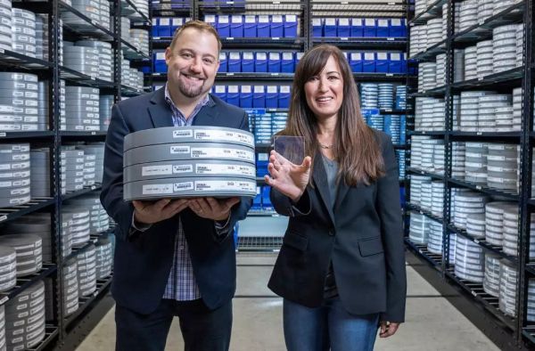 全球互联网很快「储存空间不足」,未来要把数据存在哪里?