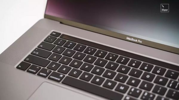 16 英寸 MacBook Pro 上手体验:苹果重新拥抱专业级用户