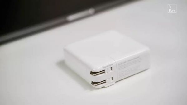 16 英寸 MacBook Pro 上手体验:苹果重新拥抱专业级用户