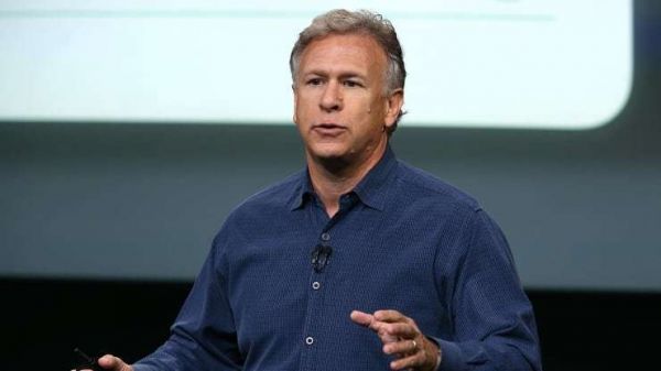 苹果高管抨击谷歌笔记本电脑:使用谷歌便宜货的学生“不会成功”