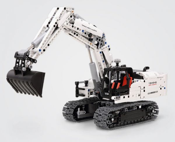 科技神回复 | 摩托罗拉发布折叠手机，网友：真折叠手机，隔壁两家都是折叠平板